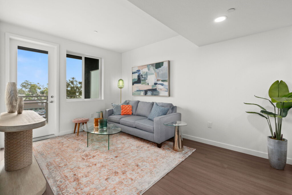 51-2724 El Cajon Blvd-74