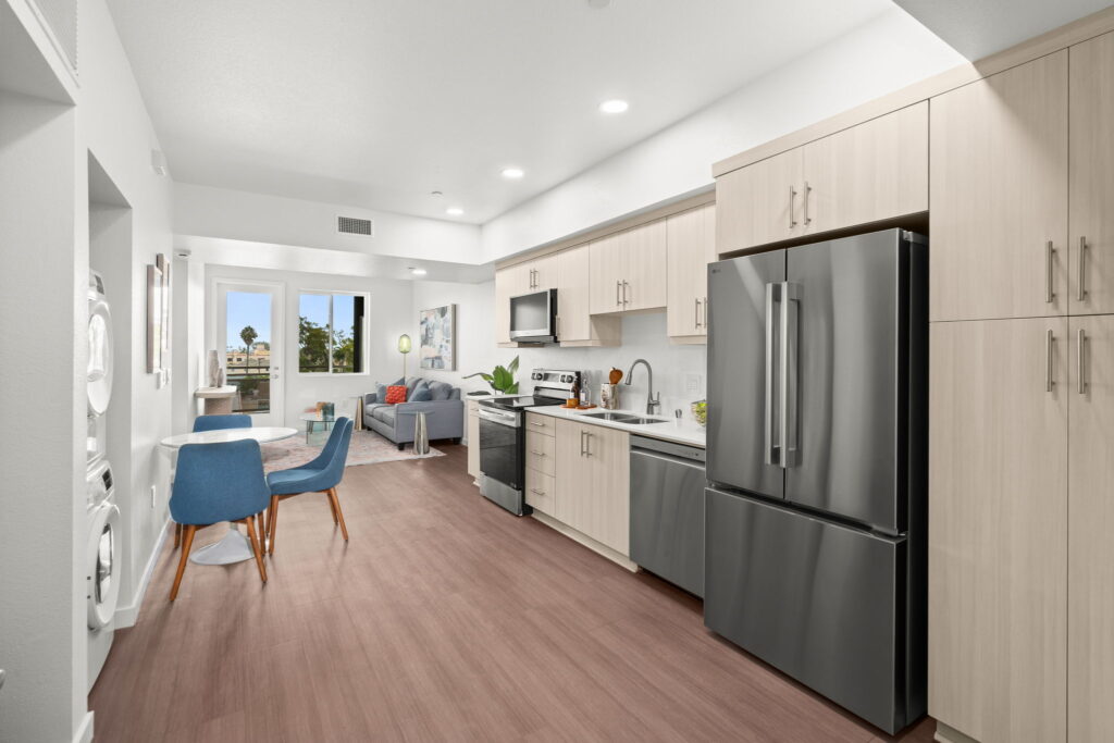 54-2724 El Cajon Blvd-71